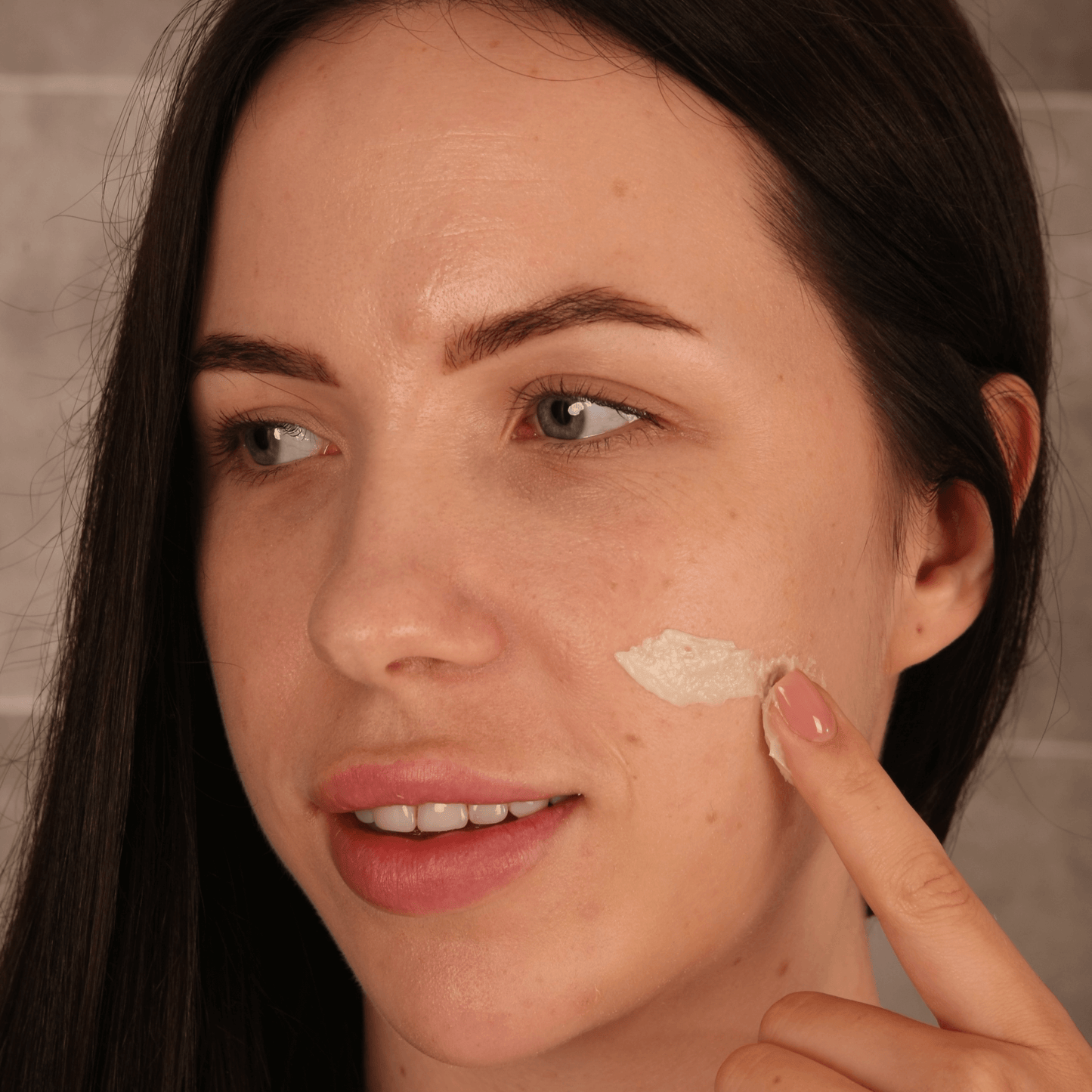 Olive Augen & Gesicht 2in1