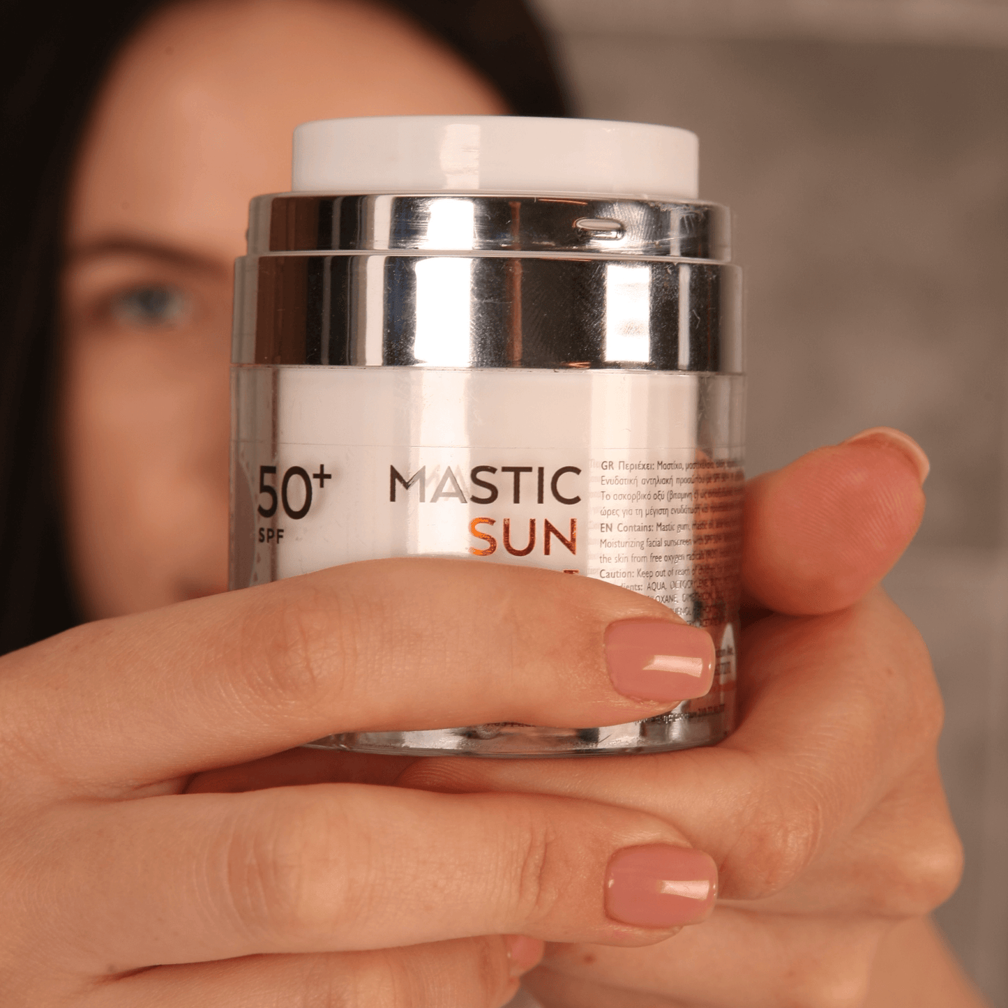 Super Defence SPF 50+ – Sonnenschutz & Anti-Aging-Pflege in einem